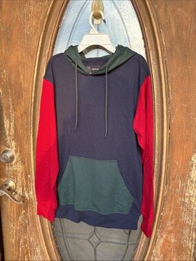 NWT original use hooded top! Men’s XS
